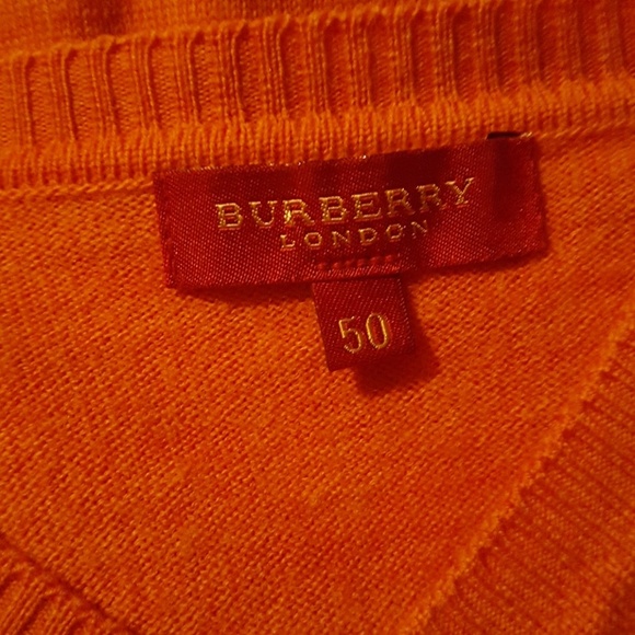 🍀SALE🍀Burberry Orange Sweater - Picture 5 of 8